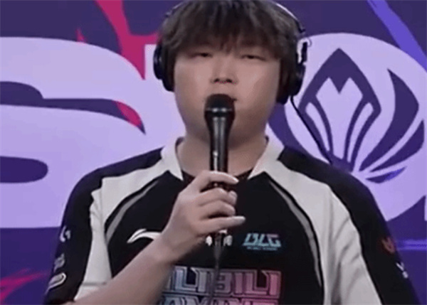 MSI被淘汰依然自信十足，BIN自称是最强上路！