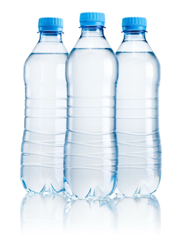 矿泉水开封后放一天不可饮用