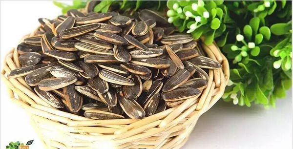 嗑瓜子能防病治病是真的吗？