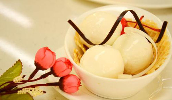 女性为何爱吃甜品？