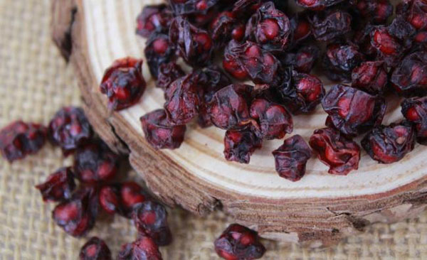 常喝五味子茶能保护五脏