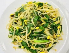 豆芽炒韭菜的做法