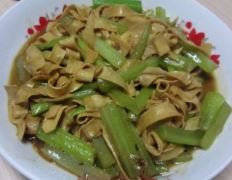 芹菜干豆腐的做法